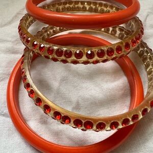 Vintage Bakelite with inlaid Rhinestones Bangle Set of 4 exquisite 1960’s 🥰